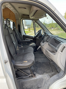 PEUGEOT BOXER 74kW (7 foto / 8)
