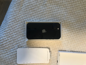Продам iPhone 13 128 (2 фото из 4)