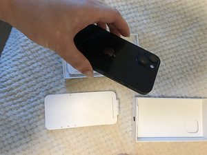 Продам iPhone 13 128 (3 фото из 4)