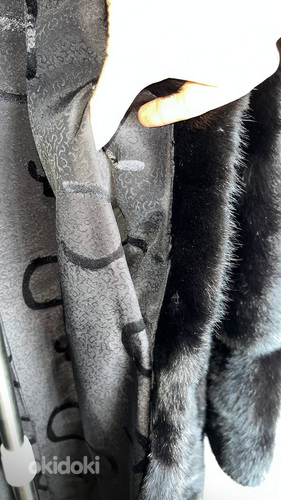 Naaritsa mantel, must, suurus 44-46, kapuutsiga (foto #8)