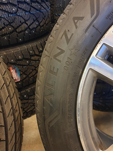 Новая резина Bridgestone alenza rft 245/50 R19 дюймов (3 фото из 4)