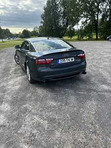 Audi A5 S-line (3 foto / 7)