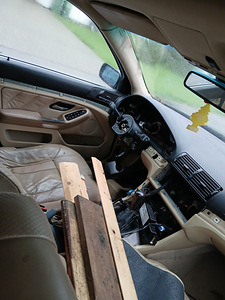 BMW E39 520d 2002 touring (10 foto / 10)