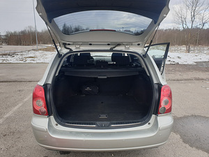 Toyota Avensis 2.4 VVTi 120kW бензин автомат 2010 (12 фото из 13)