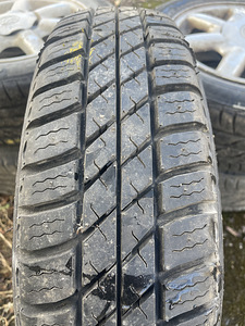 185/60 R14 VW Golf (6 foto / 6)