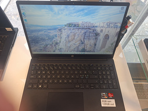HP Laptop 15 Black (1 foto / 6)