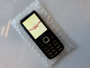Nokia 6700 Classic (1 foto / 2)