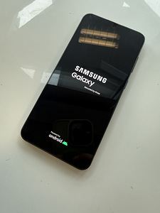 Samsung s23 Plus 8/512GB (2 foto / 3)