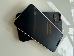 iPhone 13 256GB 100% (2 foto / 4)