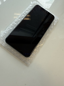 iPhone 11 Pro Max 64GB (2 foto / 4)