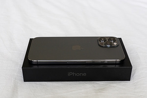 Apple Iphone 12 Pro Max, графит, 128 ГБ (2 фото из 3)