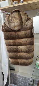 Müüa naaritsa vest s . (3 foto / 3)