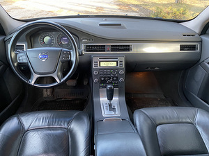 Müüa Volvo V70 2010a (7 foto / 8)