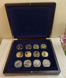 Kollekt. kullat.(24 karaad) medalitest ajaloost (12) sertif.