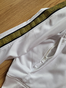 Umbro dressipluus r. 36 (4 foto / 4)