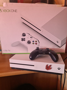 Xbox One S 1 ТБ (1 фото из 1)