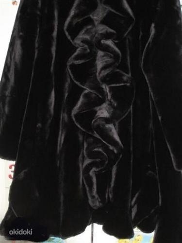 Шуба POMPÖOS (черная), дизайн HARALD GLÖCKLER, размер 46 (фото #4)