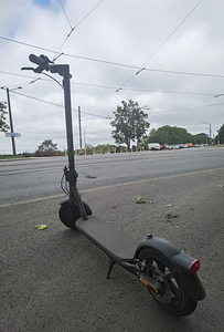 Электросамокат xiaomi scooter 4 (3 фото из 3)
