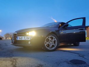 Alfa Romeo 159 d 110kw 2008 (12 foto / 14)