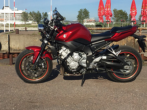 Yamaha FAZER 1 FZ1 1000cc 07.2009 (4 foto / 8)