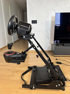 Thrustmaster T248 + Thrustmaster TH8S Shifter + подставка (3 фото из 10)