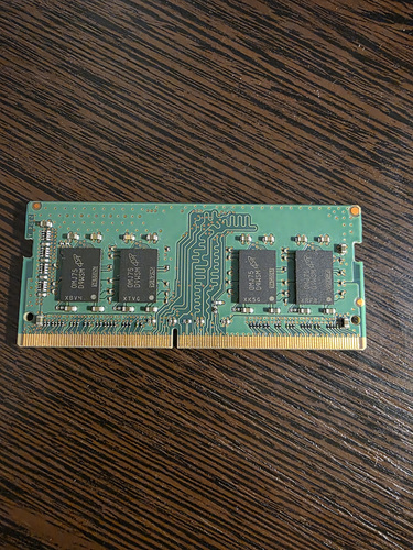 Mälukaart Micron mta8atf1g64hz - 3g2j1 8 GB