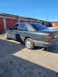 Мерседес w124 (4 фото из 8)