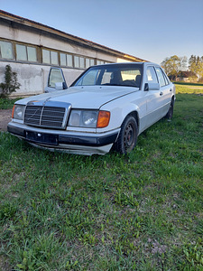 Mercedes w124 (1 foto / 6)