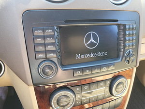 Мерседес ML 500 (10 фото из 14)