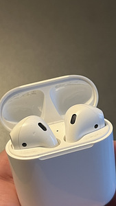 Airpods 2 (2 фото из 5)