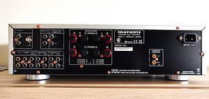 Стереоусилитель Marantz PM7004 (3 фото из 9)