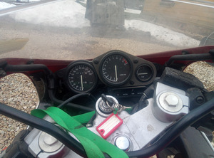 Yamaha FZR 600 (1 foto / 5)