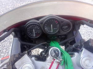 Yamaha FZR 600 (1 foto / 6)