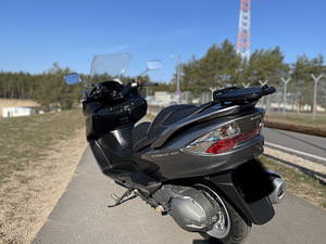 Suzuki burgman 400 2013a. (4 foto / 7)