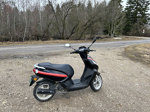 Roller Peugeot Kisbee (3 foto / 5)
