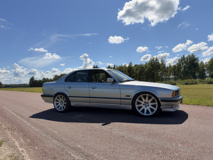 BMW 518i 85kw 1994 E34 (3 foto / 9)