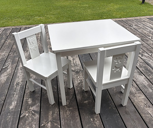 Ikea Kritter стол и 2 стула (2 фото из 5)