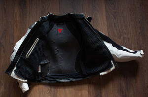 Dainese Laguna Seca kaheosaline motokombe (4 foto / 9)