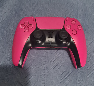 Playstation 5 pult (1 foto / 1)