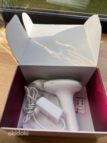 Фотоэпилятор (Philips Lumea SC1995)