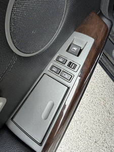 BMW 745i E65 V8 245kw (13 foto / 14)
