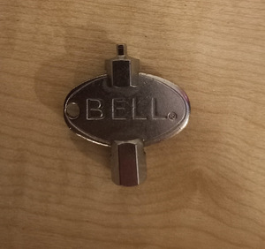 Mootorratturi kiiver ,firma Bell. (5 foto / 5)