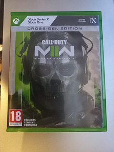 PS4 Call of Duty 2 ja konsool kollased kassetid. (2 фото из 4)