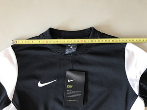 UUS! Nike pusa vanusele 6-8 aastat ja kasvule 122-128cm. (4 foto / 9)