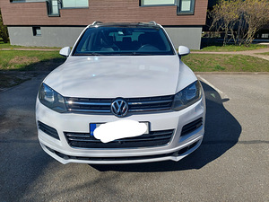 Volkswagen Touareg 4.1 V8 TDI (2 foto / 12)
