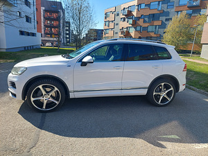 Volkswagen Touareg 4.1 V8 TDI (3 foto / 12)