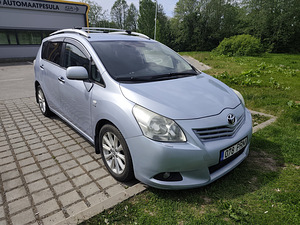 TOYOTA VERSO 2.2 D-CAT 110kw (2 foto / 15)