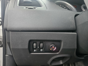 Renault Megane 2 (8 foto / 15)