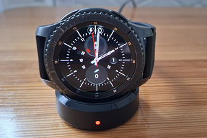 Samsung Gear S3 Frontier (2 foto / 8)