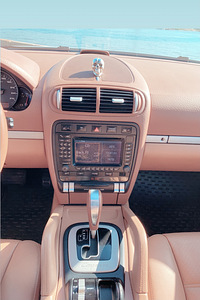 Porsche Cayenne 3.6 VR6 213kW (8 foto / 10)